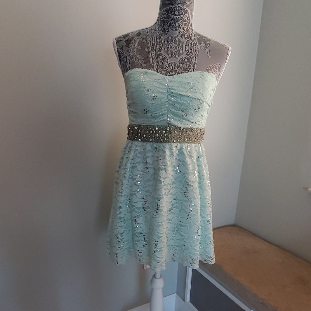 Junior  Strapless dress